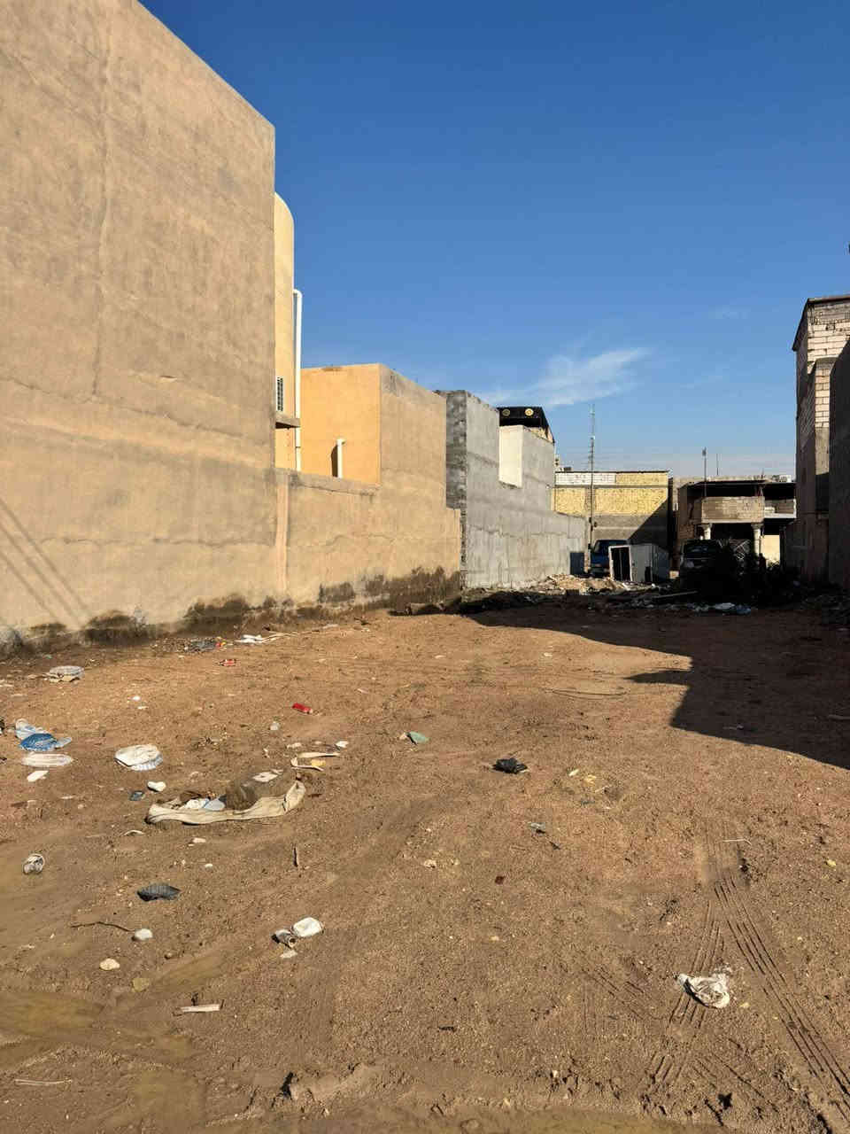 يتوفر قطع البيع
طابو صرف عرصه
مساحت القطعه200متر
العنوان ابو الخصيب شارع الوصطي قرب قطاع صحي تبعد عله شارع 50متر
توفر كافت الخدمات
قطعه متفونه وكامله تعال وبني

75مليون وقابل للتفاوض 
الستفسار تصل ***********
ابو عباس
