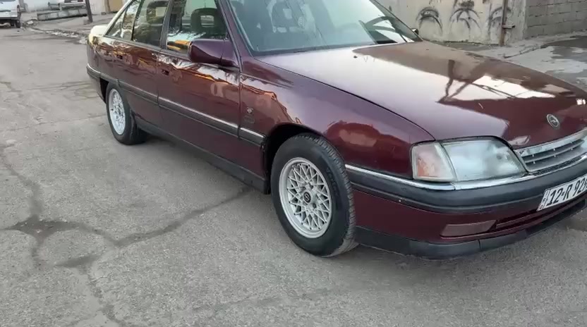 السلام عليكم 
للبيع اوبل اوميكا 26 كير عادي مكينة وكير شرط رقم نينوى  جديد بيها كابون بانزين سنوية الى 30 20 شرط التحويل 
للتواصل ع هذه الارقام
***********
***********
