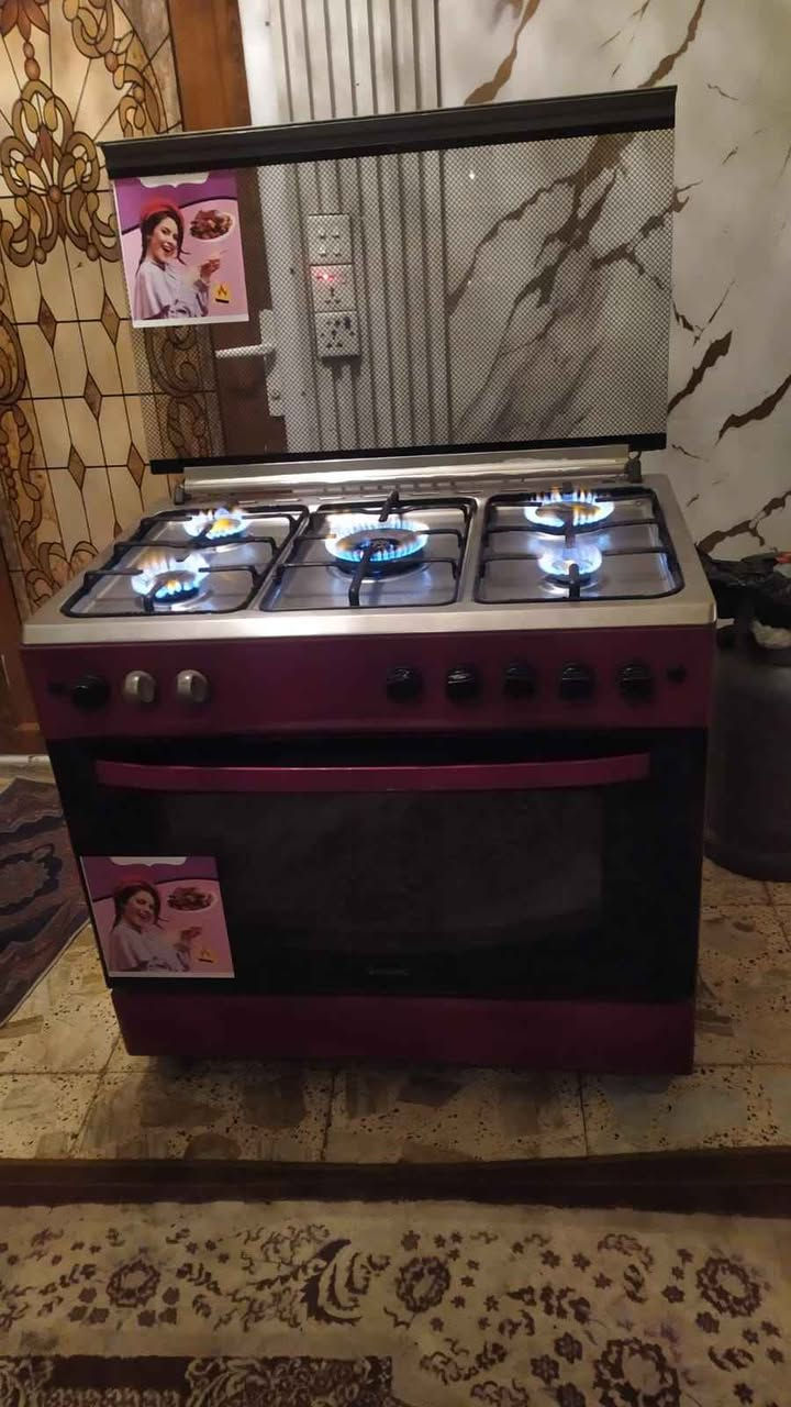 طباخ خمس عيون نضيف شغال لونه احمر 
مكاني بغداد 
سعره 175
الشراي يجي خاص بدون كسران بغداد, العراق


**إذا كنت صاحب هذا الإعلان وتريد حذفه لأي سبب، رجاءا أرسل رسالة إلى الدعم الفني**