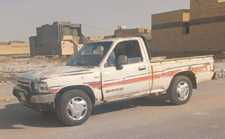سلام عليكم للبيع تيوته مديل 90 محرك كير شاصي مكفولات رقم قادسيه الماني شرط تحويل ثاني يوم كهربايات شقاله سياره جاهزه تخم تاير حداديه جديده مال جناي 
سعر 25وبيها مجال
 مكان سماوى قضاء الخضر 
تصل*********** 
بيع او مراوس حسب القناعه
