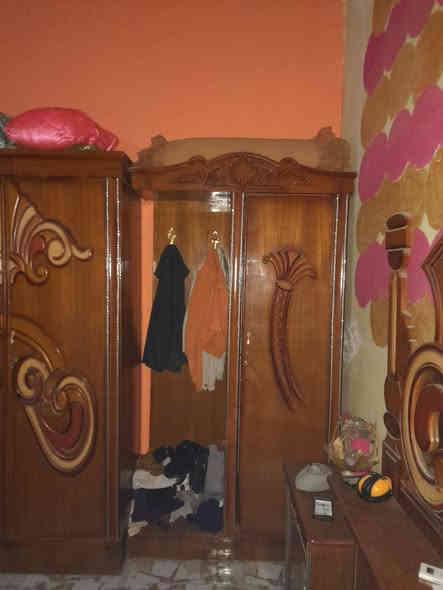 غرفه اخشاب عراقي كلش جديده كارتون السعر مليون وبيها مجال حگ النقل مو شراي لا تتصل رجاء سبب البيع ضروف صحيه طارئه  ***********
