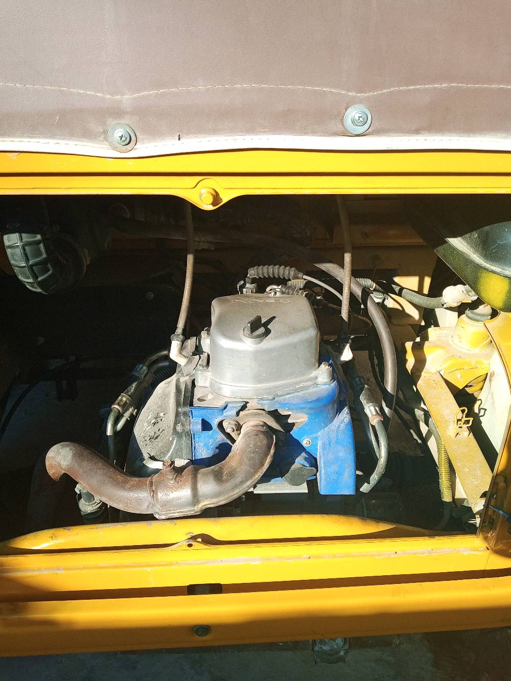 تكتك باجاج RE للبيع، حالة ممتازة ولَم يتم استخدامها كثيرًا. التكتك لونها أصفر وتعتبر وسيلة نقل اقتصادية ومربحة. مناسبة للشغل في المدينة والأحياء. كل الأوراق الرسمية متوفرة وجاهزة للنقل الفوري.