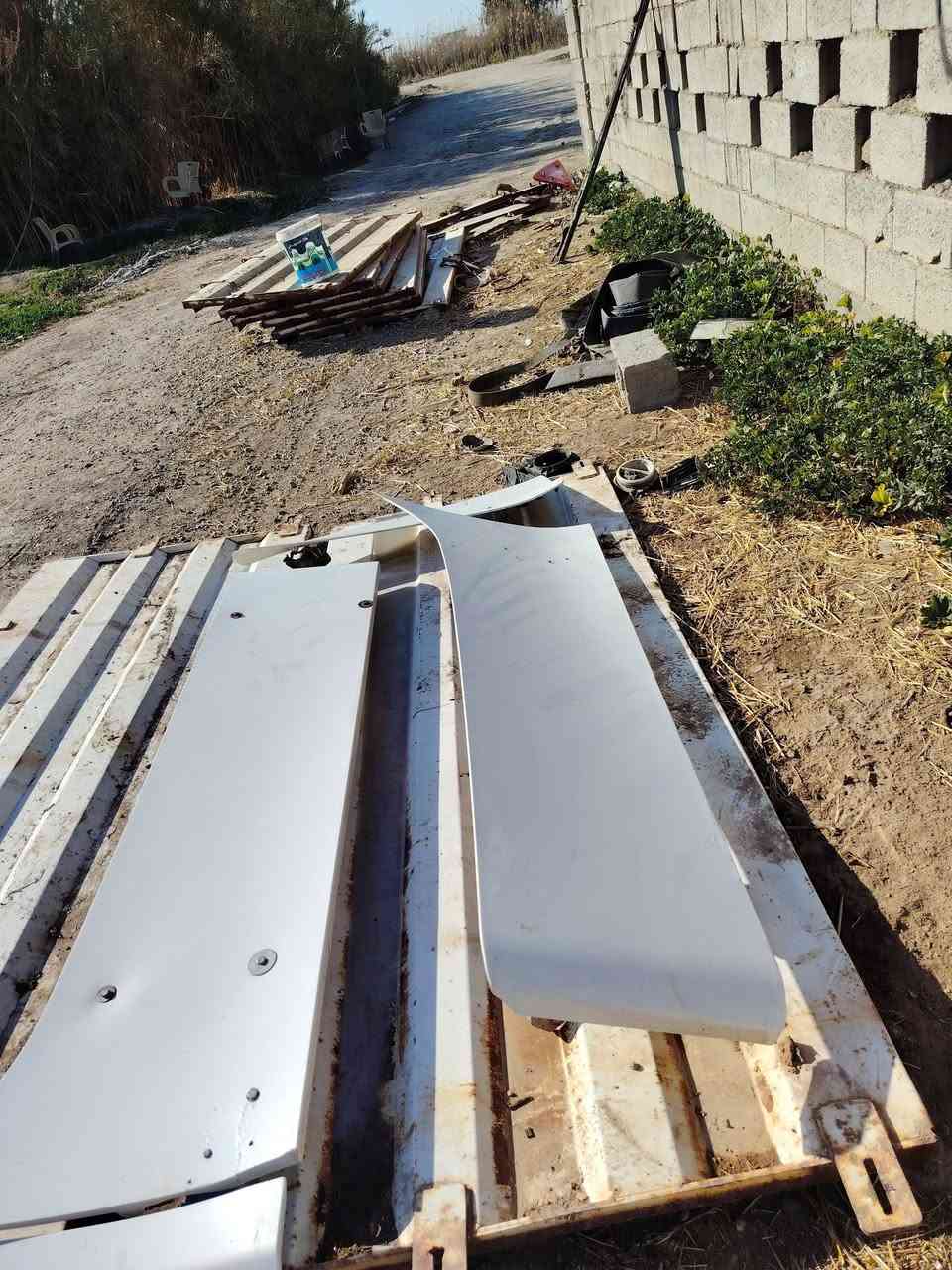 السلام عليكم كاسحات للبيع       ***********
