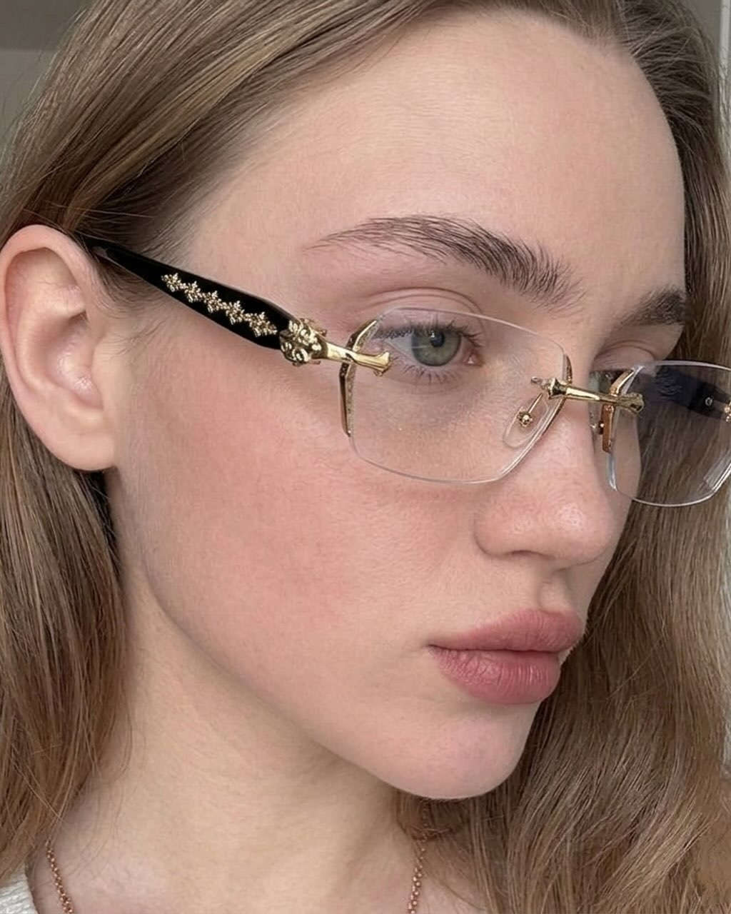 .

نظارة كروم هارتس ذهبي
Chrome Hearts Gold Sunglasses 🕶️✨

كواليتي جيد جداً💯
حماية من أشعة المبايل 
نسائي رجالي👩🏼‍🦱🧑🏼‍🦱 
 
السعر :6,750 ألف فقط🔥
____
__

متـاجرنا 👇
@stray_store1
@stray_accessorie
@stray_vintages
@stray_suits
@mars_librar.y 
@stray_stationary11 
 __.

__

توصيـل  الناصريه مركز الفين ديـنار ❇️

اقضيه ونواحي 3 الاف

المحافظات 5 الاف دينارر

💢عن طلب لايقل عن ال 12 الف دينار 
_
⛔ اذا كان اكو غلـط بالطلبيه او غير مشابـه للصوره يمكن استبداله

التوصيل في يـوم واحد فقط⚡🔥
_
#انمي #هاري_بوتر #ترند #كوول #مودل هودي ملابس ستراي_ستور


**إذا كنت صاحب هذا الإعلان وتريد حذفه لأي سبب، رجاءا أرسل رسالة إلى الدعم الفني**