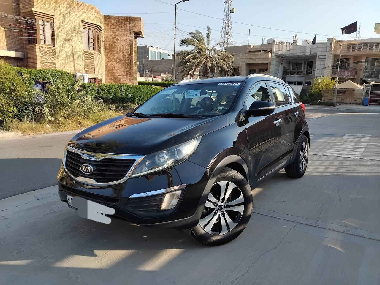 يالله سلام عليكم للبيع سبورتاج موديل 2012 خليجي خليجي (((((السعر 115)))))بيه الباب الايمنى صبغ اثر طخه محرك 2000 دوش كير تبريد تدفئه صدر امامي وخلفي جديد تخم تاير جديد رقم أربيل تحويل مباشر جاهزه السياره خير من الله كل نقص مابيه فقط بيع فقط بيع العنوان بغداد البلديات 
اللاستف***********
