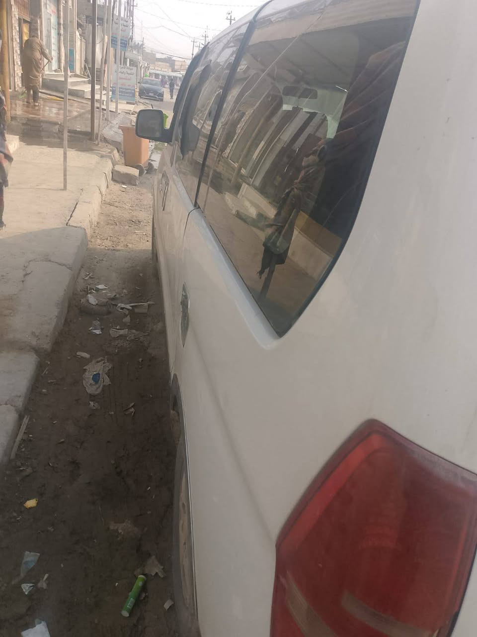 السلام عليكم سيار ستاركس 2008 تبريد جديد كفاله عامه بيه بارد واحد بل باب دوشمه جديد تخم تاير شاش سيار حلو ***********
