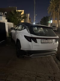 توكسان ضمان السات 2كلر تبريدكشن جنطه كهرباء فول عدا البنراما 2025بحاله...