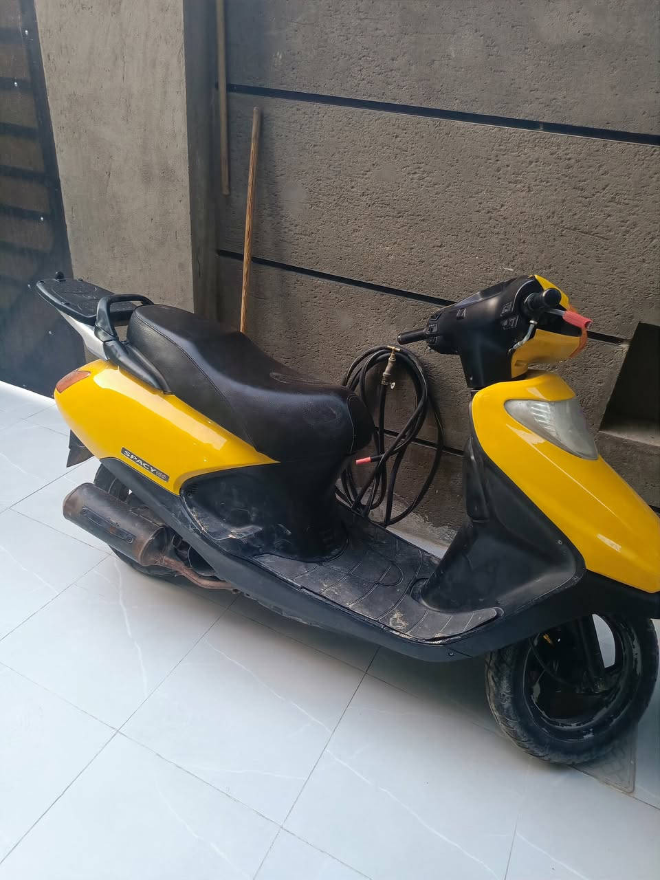 السلام عليكم
دراجه شغاله نضيفه مفتوحه ياباني كلشي بيه شغال تعال وشوف السعر 650....*********** اتصل وتدلل
