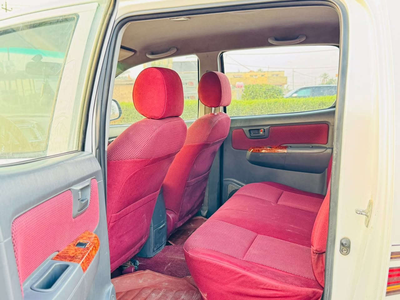 السلام عليكم 
هايلوكس 2014 اوتوماتيك كويتي شاصي 19 رقم كربلاء دولي مميز
سنويه مجدده ل2030 بأسمي مشروع وطني تحويل ثاني يوم
سياره جديده كلش تخم تايرات جديد حداديه وصدر بالباكيت
تبريد ثلج تدفئه شغاله 
السعر 195$ وبيها مجال بسيط ترهم مراوس حسب القناعه
***********
العنوان بابل
