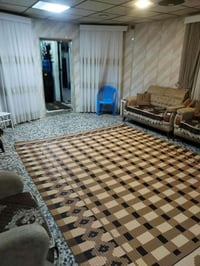 دار للبيع في حي اور المساحة الكلية ١٨٢ متر الواجهة ٦ونص النزال ٢٠ يحتو...