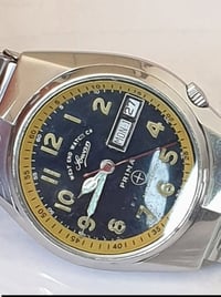 سويسرى أصلي • اوتوماتيك • قطر ٣٧مم