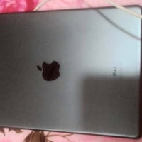 ايباد ٩ • بطاريه ٩٠ • شاحن وكرتون