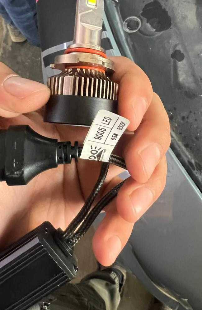 اخوان اغراض جارجر من 2011 لحد 2023 ترهم زنون اصلي فجوج 3600sxt بطاين وكفر صندوك مرايا عكس سايق كهربائية بك لايت اصلي بيه كسر بجامه الامامية اصلي دشبول مغلق الاغراض اصليه تفصيخ قيم واخذ ماعندك تعال اخذ بلاش *********** ديالى الخالص
