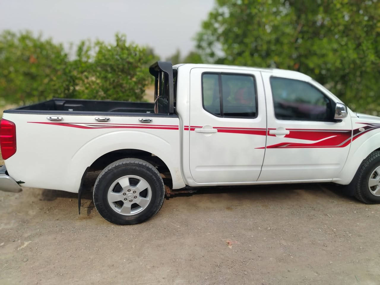 السلام عليكم بيكم نيفارة 2009 للبيع رقم دهوك دولي لل2030 السعر 117 وبيهة مجال
الهاتف ***********
