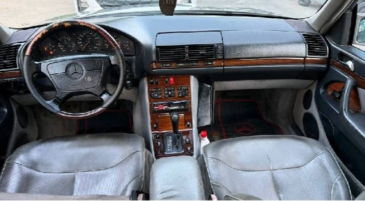 مراوس مع بي أم ..بشرط اشغل واطلع مابيها نقص ! او بيع مباشر . 

مارسدس w140 شبح موديل 1992 رقم بغداد ..بأسمي 
محرك بلادي m104 تابوت 6 سلندر ..كير D4 
دبل جام كهربائي 
كشنات كهربائي 

السيارة شغل واطلع ... 
65 $ 

*********** 
بغداد الحسينية 

مامتواجد خاص .. الجاد يتصل 
.تحياتي للجميع
