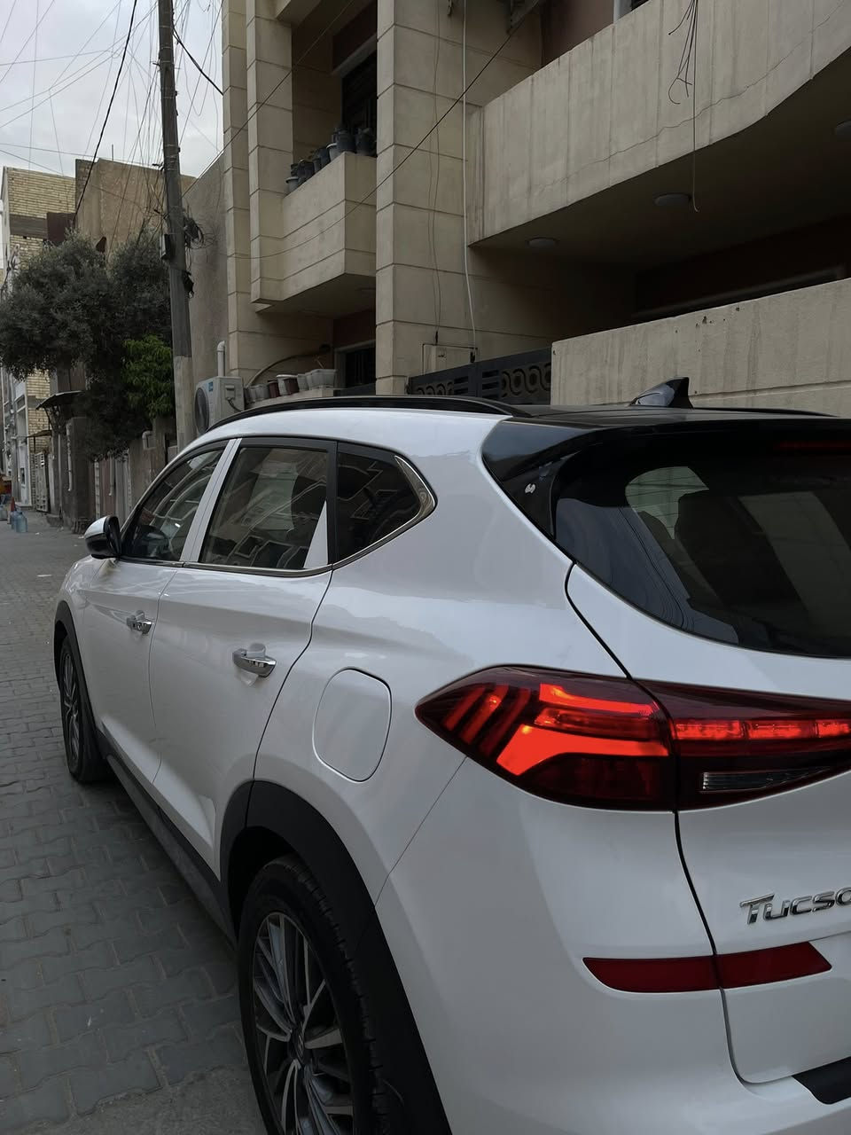 السلام عليكم
للبيع توسان فول مواصفات موديل 2021 وارد امريكي
بنوراما لايت خمس عدسات بصمه بصمه ابواب
كشنات تحكم كهرباء كشنات تدفئه تبريد ستيرن تدفئه
جنطه كهرباء دمام خلفي سستم صوت انفنتي
رادار قياده ذاتيه توقف ذاتي اوتو هولد مود درايف
اشيار مري نقطه عمياء اناره ترحيبيه لايت خلفيLED
اربع كامرات تحديد مسار مانع تصادم 
حادث جانبي قطعتين صبغ ماشيه 75 سونار مرفق بل منشور
السعر 175
***********
