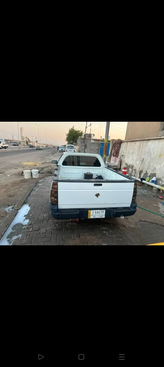 سلام عليكم بيكب اريدو مديل 16 مكفوله ضربه وتبديل مكينه كير حداديه تايرات جديد تبريد وياه سويج  جاهزه من كلشي مكاني بصره سعره  38وبيه مجال تواصل ع رقم ***********
