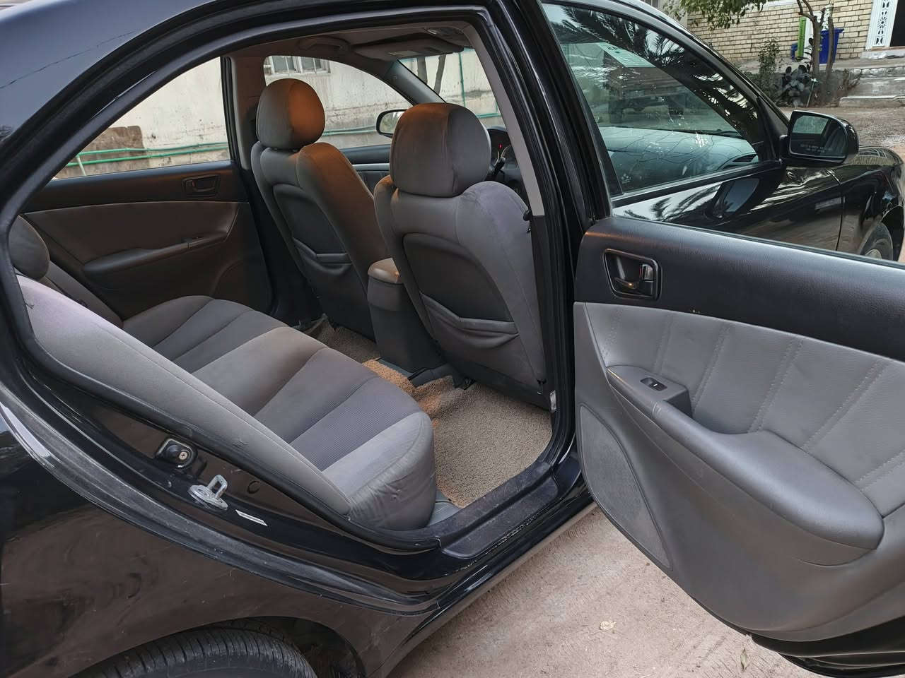 سوناتا ٢٠٠٩ مكفوله كفاله عامه من كلشي من صبغ من تبديل من حادث حته الدعاميات ليبل واحد محرك ٢٤٠٠ مكفول حداديه زيرو كير كهربائيات كلها ع البلاد تدفئه تبريد ماناقصها شي وسعرها سعر البيها حادث ١١٠ وبيها مجال قليل صدكوني احلا من صور شكلها لان جديده مال جناي صالها عندي ٨ سنوات ومداريها الي يعجبها يشتري يستاهلها والله يرزقه بيها تريد وكاله تريد مداور اني بالخدمه  مكانها النجف الكوفه للاتصال ‏‪***********‬‏
