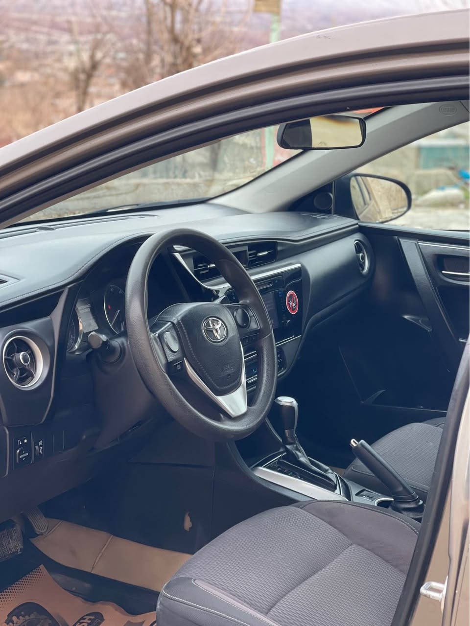 ئەوەليات .. ئەوەليات .. بەناو ناکرێ ❌
📞***********
نرخی ۸٥ وەرەقە و مەجال 💵
تۆيۆتا کرۆلا ، مۆدێل ۲٠۱۸ ، مواصفات  Le ،  گێڕ و مەكينە بەشەرت ، سەيارەکە ئەوەلياتە بەناو ناکرێ ساحێب سەنەوی مردووە تەنها ئەوەليات و کێشەی مەدەنی بەشەرتە
تكايە کەس بۆ بەناو کردن  تەلەفون نەکات تەنها ئەوەليات  وکێشەی مەدەنی بەشەرت ☑️
دەعم و لێدراوی نيە چوار پارچەی لای سەکن لەگەڵ سەقفەکەی بۆياغ کراوە لەسەر کاڵبونەوە .
نرخی ۸٥ گەڵا و مەجالێکی برايانە 💰
بۆ زانياری پەيوەندی بکە 📞 *********** كويسينجاك, أربيل
