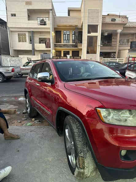 جيب 2013 لـــمتد ماروني
فول بانوراما 
ويل حجم 20
لايت عدسه فول زينون 
جلد
شاشه 
محرك 6 سلندر 3600
سياره بيه جاملغ خلفي وباب لوره سايق مبدل سياره بدون ايرباك بجم كبس سياره نضيفه 
السعر 164 بيه مجال بسيط هذا رقم صاحب سيارة أني مكلف بل نشر 
***********
