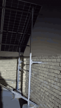 شتغلنا هذا الموقع بهيكل عالي جان 
بداية الستارة ١.٨٠ عرض الحايط كان بحدود ٥.٥ 
 ضطرينا نشتغل هيج تدعيم بجوانب الهيكل 
مع اضافة ستيل واير وهوكات 
حجم الثقيل المستخدم في ابراج الانترنيت
للطلب والاستفسار م.غيث ***********
عين العراق
