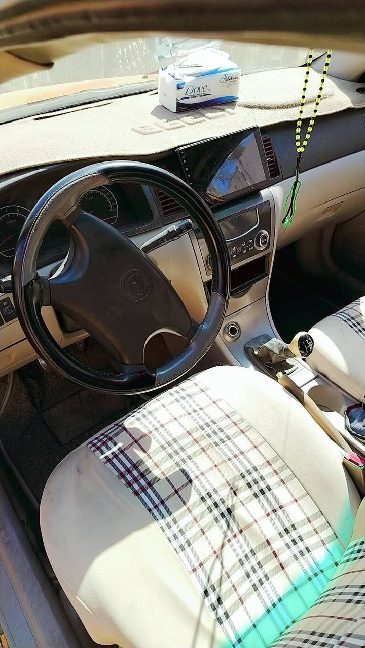 السلام عليكم جيلي موبل موديل 2013مكينه كير تبريد كله جديد كير عادي بيه صبغ قليل
صدر نص عمر شاشه كامره رقم بسمنه لمكان بياع الشرطه الخامسه رقم لهاتف *********** السعر ٣٨ وبيه مجال
