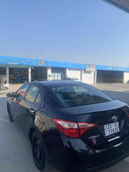 تۆیۆتا بیکاشۆ 2019 ڕەشی قەتران
سەیارەکە سێ پارچەی بۆیاخە بێ ناو و بێ ئێرباگ 
موواسەفات Le (تحدیرسورعە/ ڤۆلیۆم/ ئیکۆ/ دژە خلیسک/ لایت حەدەسە/ سێ مۆد لێ خوڕین / تەبرید لەمس هتد )
گێڕ و مەکینە بەشەرت نەکراوەتەوە 
چوار تایە و ویلی لۆکی لە ژێرە 
سەیارەکە توند تۆڵەیە بێ مەسرەفە
ڕەقەم و سەنەوی نوێیه بەناوی خۆمانە 
نرخ 124 گەڵا و مەحامەلەیەکی کەم 
شوێن ڕانیە 
ژ.م *********** رانية
