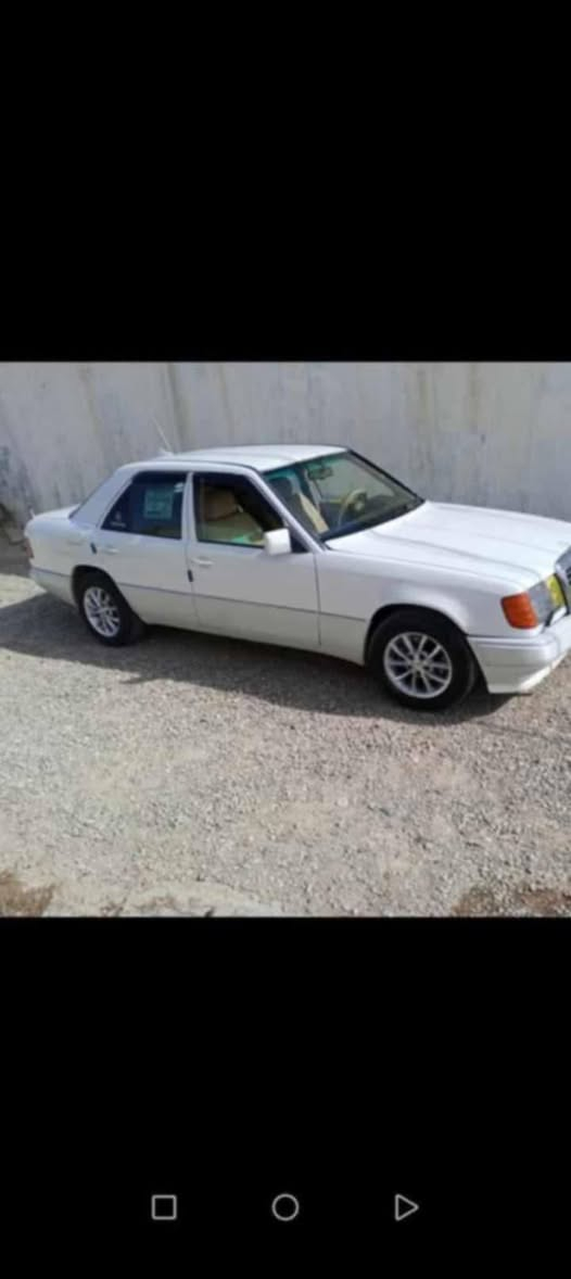 مارسدس للبيع مديل 1987سنوية 24ساقطة كير محرك خير من الله تدفئة تبريد رقم انبار مكفولة من ضربة ومن اخياس نضافة فول  سعر 53$وبيهة مجال عنواني ديالى بعقوبة ***********
