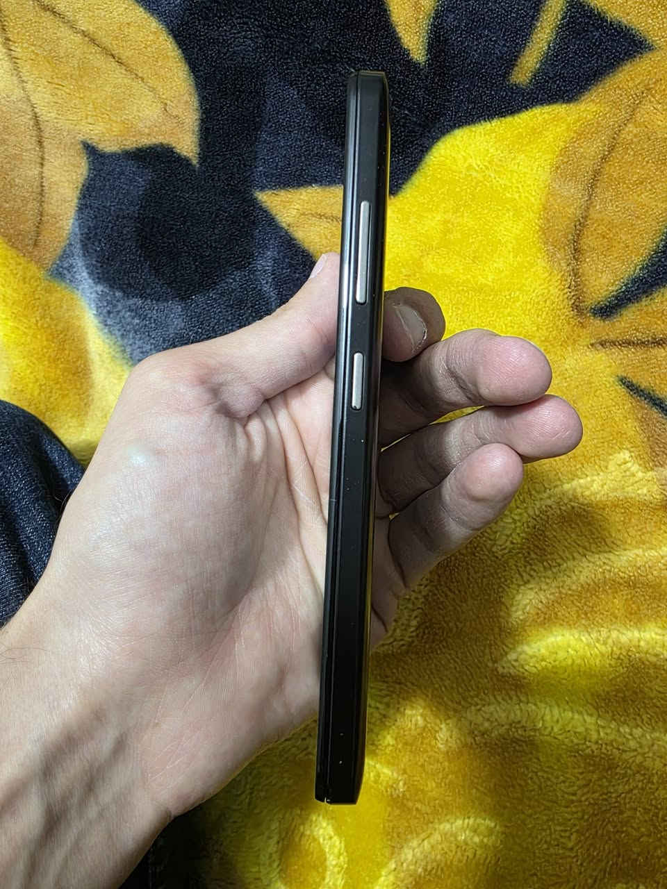 تلفون lenovo vibe 
جهاز كلش نظيف
دبل سيم كارت 
سعرة ٧٠ الف دينار
للتواصل على الرقم ***********
