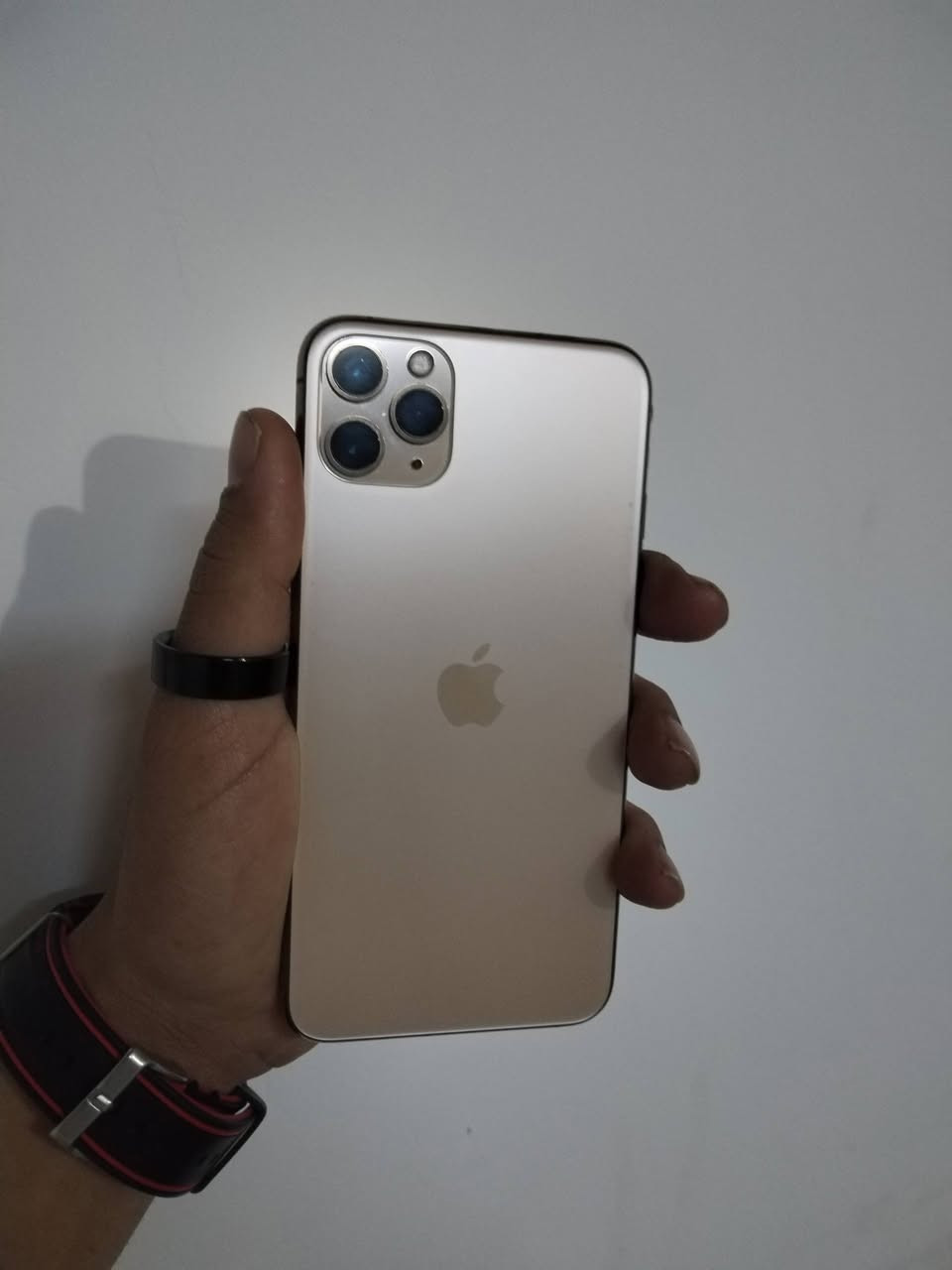 السلام عليكم متاح ايفون
11pro max
. ZAدبل سيم كارت جهاز ذاكره 256
جهاز كله بلاد فقط مبدل شاشه نوع كلش ممتاز فيس أيدي شغال 
بطارية 74
سعر 275والشراي يدلل  ***********
