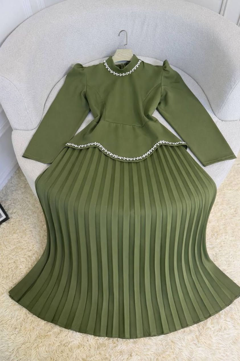 فستان ملكي❤‍🩹
السعر 36 الف 
خامة هوريم دابل تركي
38-40-42-44-46-48

متوفر توصيل


**إذا كنت صاحب هذا الإعلان وتريد حذفه لأي سبب، رجاءا أرسل رسالة إلى الدعم الفني**