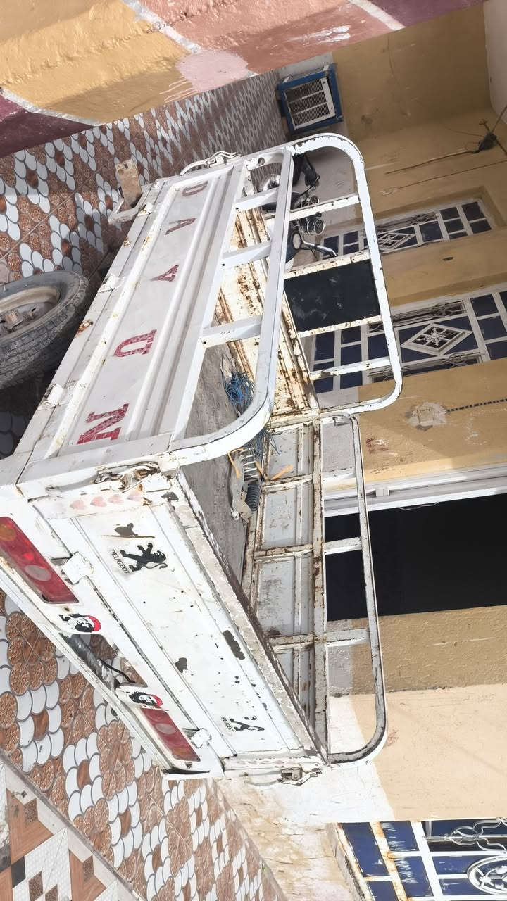 سلام عليكم خوان ستوته لبيع موديل 13مستعجل مكاني دوايه***********
