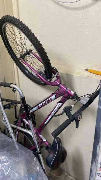 للبيع أغراض نظيفة قليلة الاستعمال صوبة غازية وفرن غازي وطباخ منضدي ست عيون وصوبة زيتية وبايسكل حجم وسط للراغبين الاتصال على الرقم ***********
