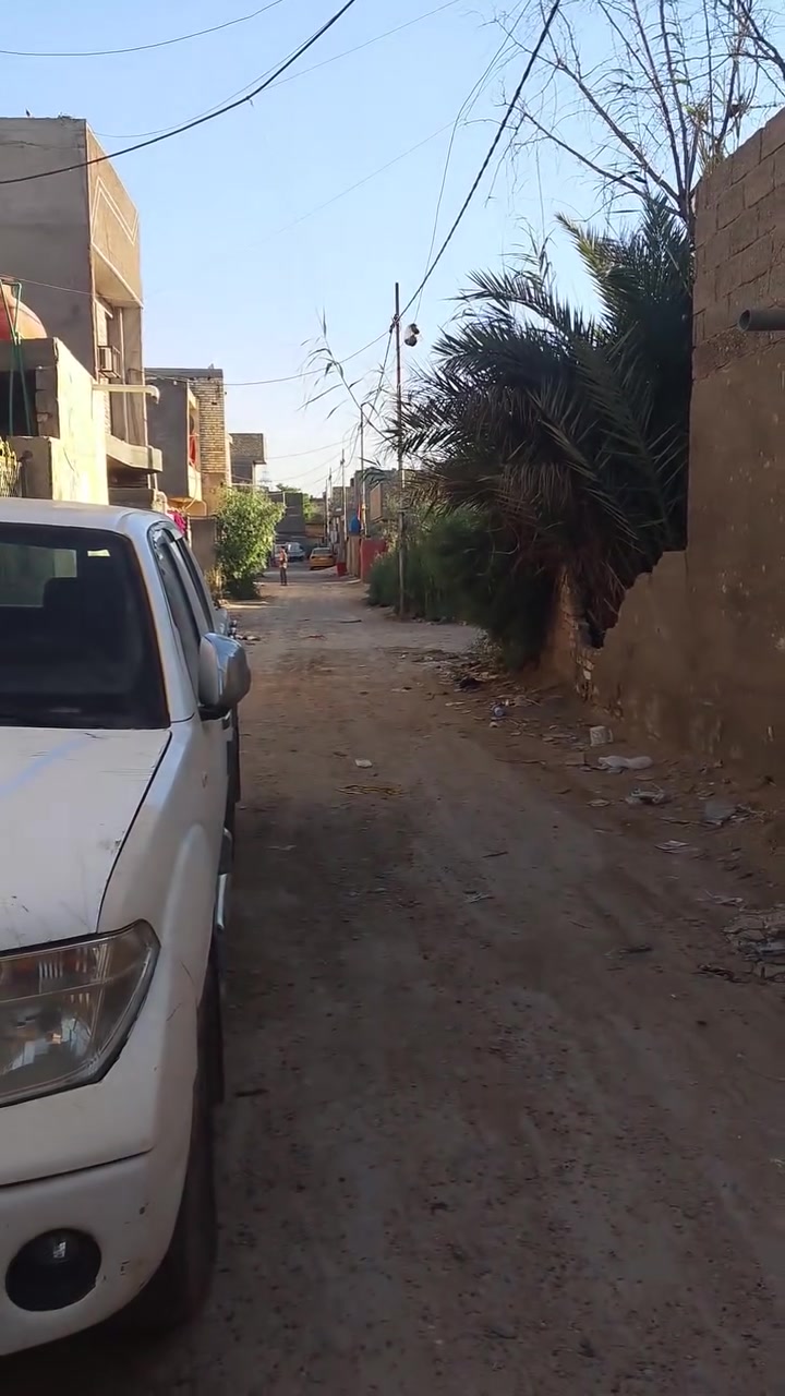 سلام عليكم بيت لمساحه 100مربع يحتوي على 4نوم +ستقبال مطبخ و ملحقات لتواصل اتصل أو واتساب ***********لسعر 52بي مجال
