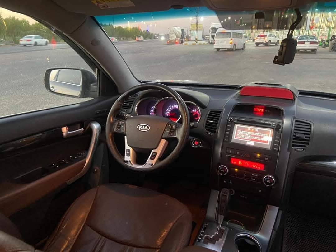 سيرينتو. فول موصفات
سوبر جارج قتصادي 

مكينة كير سيارة مفولة جديدة 
دوخل جلد 
 تحكم كهربائي كشنات  شاشة لمس  

رقم وسنوية ورقم شاصي طبق الاصل. شرط حاسبة  
 موصفات هواية بيها مذاكرهم تخم تاير.  سيارة كاملة مناقصها اي. شي. 

سعر 62 ورقة وبيها مجال.


**إذا كنت صاحب هذا الإعلان وتريد حذفه لأي سبب، رجاءا أرسل رسالة إلى الدعم الفني**