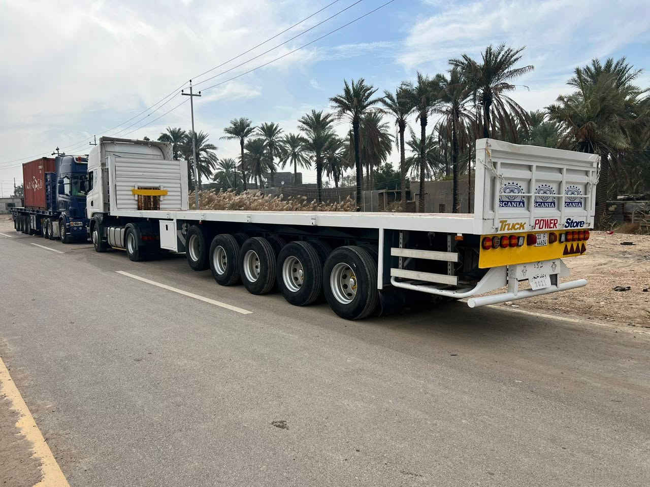 للبيع
سكانيا 2006 محرك 420 أربع خطوط لابخار ولاصرف رتايدركير 900 3×3 
سنويه صادره قبل شهر بغداد خمس محاور جاهزه على الشركه عربانه جديده شركة وعد خنر خمس محاور راس وعربانه تخم تاير جاهزه للعمل كفاله عامه


**إذا كنت صاحب هذا الإعلان وتريد حذفه لأي سبب، رجاءا أرسل رسالة إلى الدعم الفني**