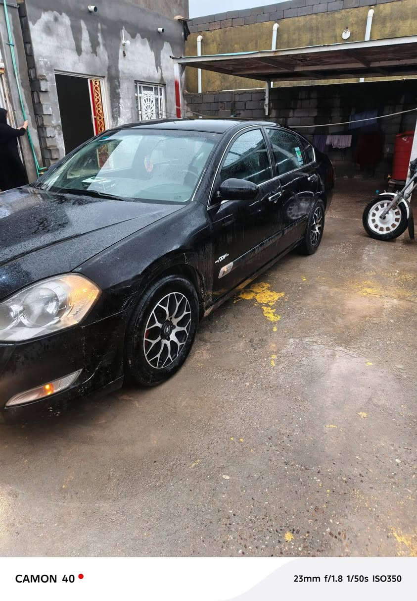 السلام عليكم السياره بيه صبغ اثر شخوط مكفوله من الضربه ٢٠٠٩ خليجي ٦سلندر مكينه وكير مكفولات تبريد وتدفه شغلات حداديه ٨٠ بلميه رقم بغداد باسمي هزه جديده تتحول بلبصره السعر 75 وبيها مجال للشراي للاستفسار الاتصال على الرقم *********** مكان السياره بصره الدير
