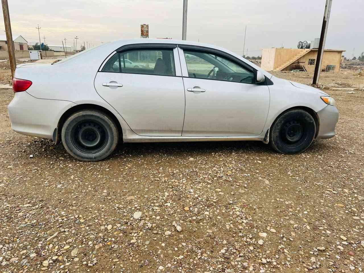 السلام عليكم كورله موديل ٢٠١٠ رقم بغداد موازي شرط التحويل والغرامات سياره حلوه بيه ٣ قطع صبغ بنيد جاملغ وباب السائق شرط بس صبغ نفسهن مامبدلات بيه معجون فقط راس الجاملغ جهت السائق داخل بيه فقط بل البطانه لا شاصي ولا لغد محرك ١٨ سياره حلوه ملاحضه محركه بي تنقيص السعر ٩٣ مكان السياره صلاح الدين ناحية العلم اي استفسار الاتصال بل رقم ‏‪***********‬‏ دين مابيع مراوس ماراوس
