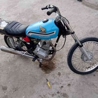 دراجه للبيع نامه كلك كلك سعر 375الف وبيه مجال 07866558383