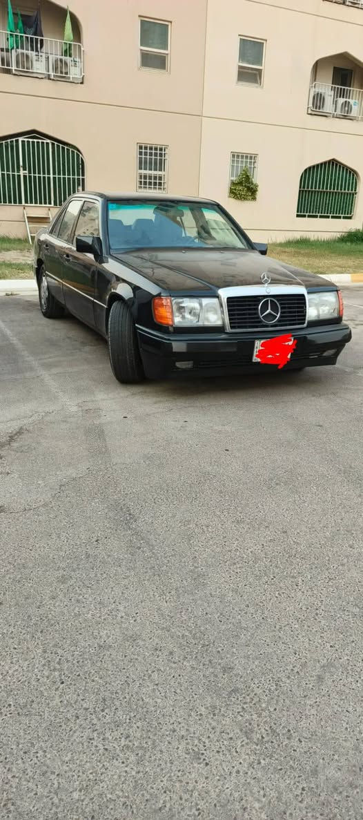 السلام عليكم مرسيدس 1987محرك 3000vvti رقم بابل الماني مميز مشروع وطني تتحول باي مكان  محدث داخل وخارج سيارة كاملة كلة جديد تخم تاير اسلايد شغال صدر امامي خلفي مروحة كهرباء 13سرعة ام العقل شاشة وكامرة خلفية ادامة كاملة والدعاميات محدثة اريل كهرباء اي بي اس شغال سيارة بلادة مابيها ضربة مصبوغة جراد فقط سيارة جديدة جدا صبغ فرن درجة اولى ايطالي سيارة احلى من الصور الشعر 70وبيها مجال السيارة مصروف عليه رقم الهاتف ***********
