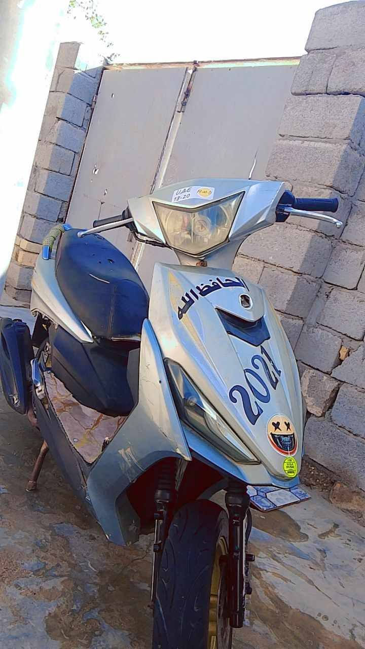 سلام عليكم ذبانه اف اس البيع عوزهه بس بلك والتفاصيل والسعر عله هاذ الرقم ***********واتساب
