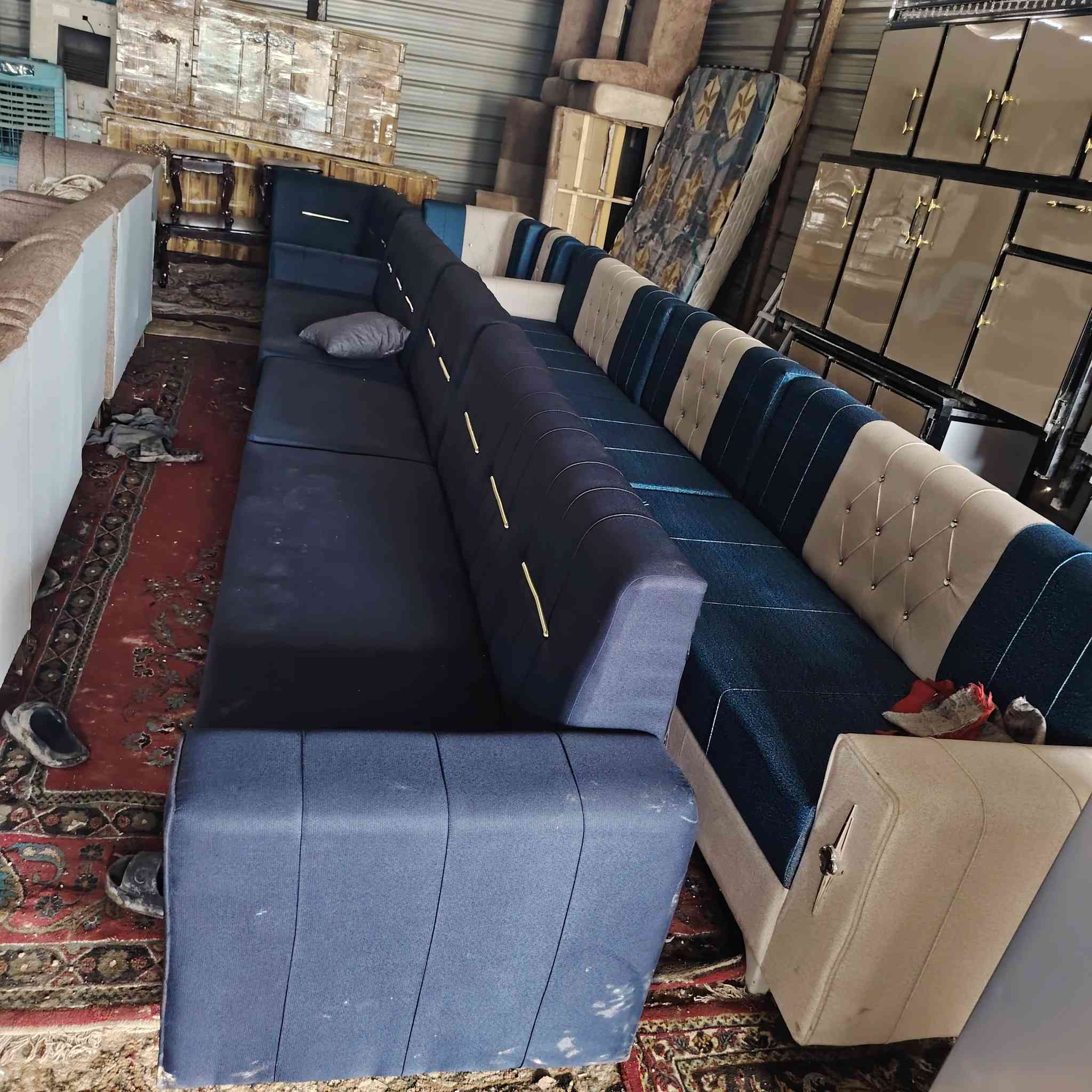 انواع الاثاث المنزلي للبيع والمراوس وبأسعار مناسبة للاستفسار راسل الصفحة او اتصل *********** 
ملاحظة. اشتري جميع الاثاث المنزلي والغرف النوم العراقي واتساب ***********
