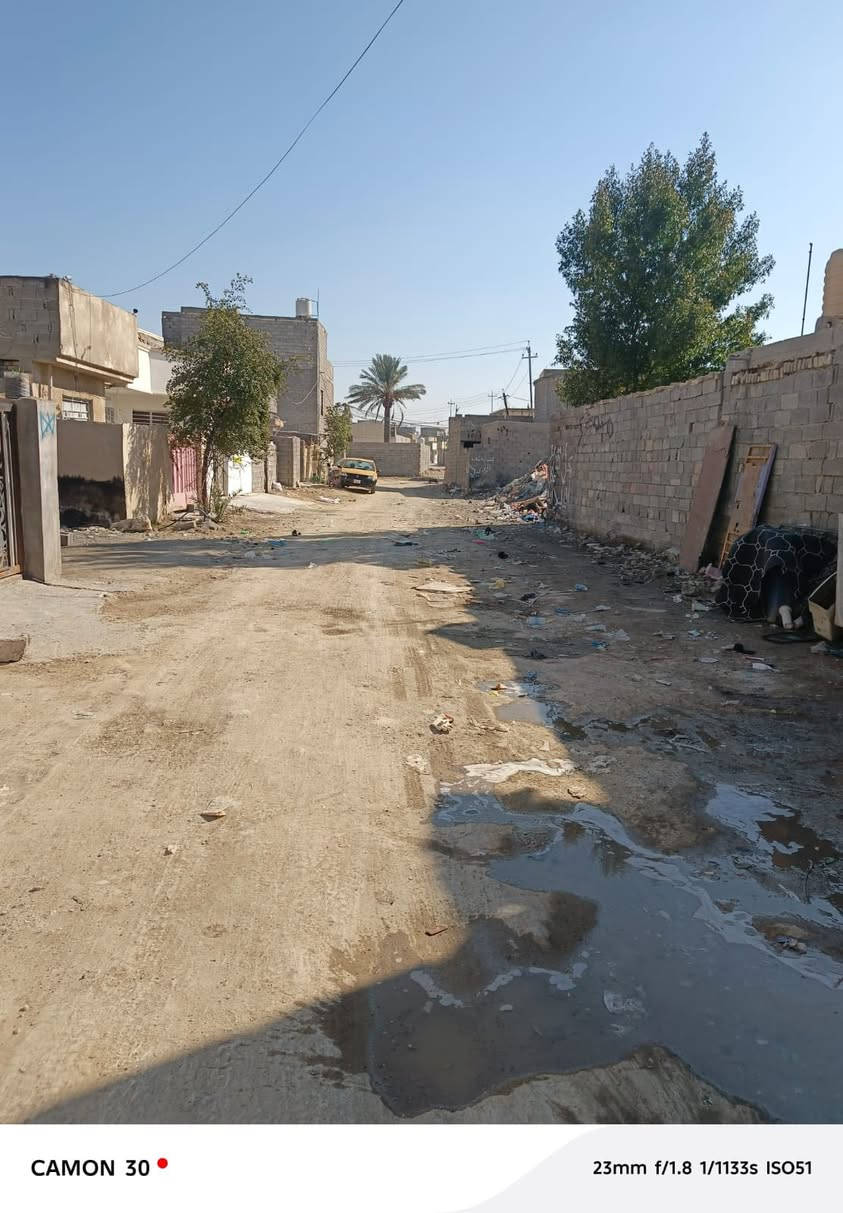 السلام عليكم بيت زراعي زراعي سوق رضا مساحه ٧٥ قرب مولده رزاق العامري يحتوي ع استقبال ومطبخ وغرفه وحمام خارجي وداخلي  والطابق الثاني نفس فصال الجوه بالضبط بس الحولي ماملبوخ يعني هيكل  ب ٤٣ ربي مجال قليل. للشراي  ***********
