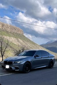 Bmw f10 2011 530i ماسه فات داتاشو ٥په رده ٤گوشين هـيته ر ٣گيرشاشه گه و...