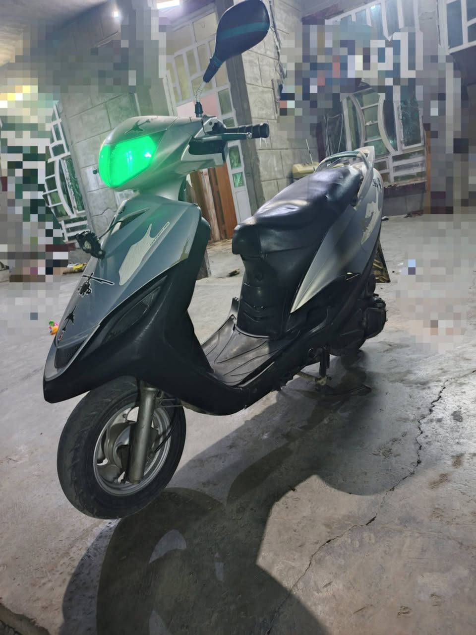 السلام عليكم
دراجه ماكس للبيع نضافه مثل مشوف كدامك 
محرك ممفتوح 
550 أو بيه مجال حك الجيه 

*********** 
متواجد بس ع خط
