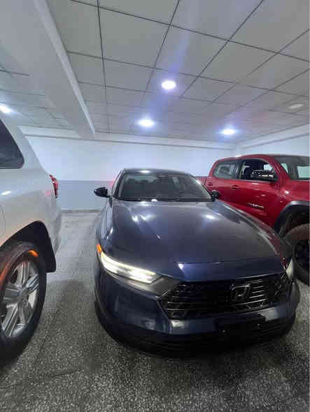 هوندا أكورد 2023 بانزين مكينه ١٥ توربو بجم كبس
صبخ بابين و  جملوغ كدام وارد امريكي Ex فول مواصفات، فتحه كوشن هيترارباك استرن سيستم شريكه ماشيه  ٨٠لف ، سيارة كاتي أربيل عارضها 155 وبيها مجال قليل 
لأي استفسار:
واتساب : *********** دهوك
