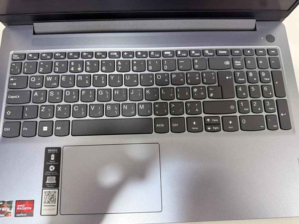 IdeaPad Slim 3 15ABR8
معالج AMD Ryzen 7 7730U
RAM 8 GB
 512GB SSD التخزين 
الشاشة 15.6 بوصة FHD 60 هرتز. 
 النظام Windows 11 Pro
الملحقات كاملة والابتوب استخدام شهر وممفتوح مراتٍ قليلة جداً 
السعر 475 وبيه مجال للشراي
***********
