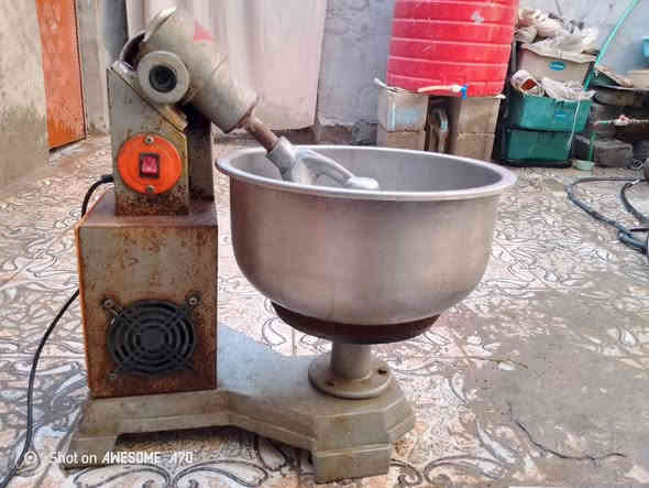 معجانه 
نضيفه كلش ما مستخدمه كلشي ما عوزه تعال و افحص 
تشيل 5 كيلاوات طحين نضيفه كلش 
افتح بيه نزاد اعلى سعر ربيع يراسلني على هذا الرقم *********** و اذا واحد نطه بيه 150 ابيع و ما بيع ب 50 مكان بصره زبير
