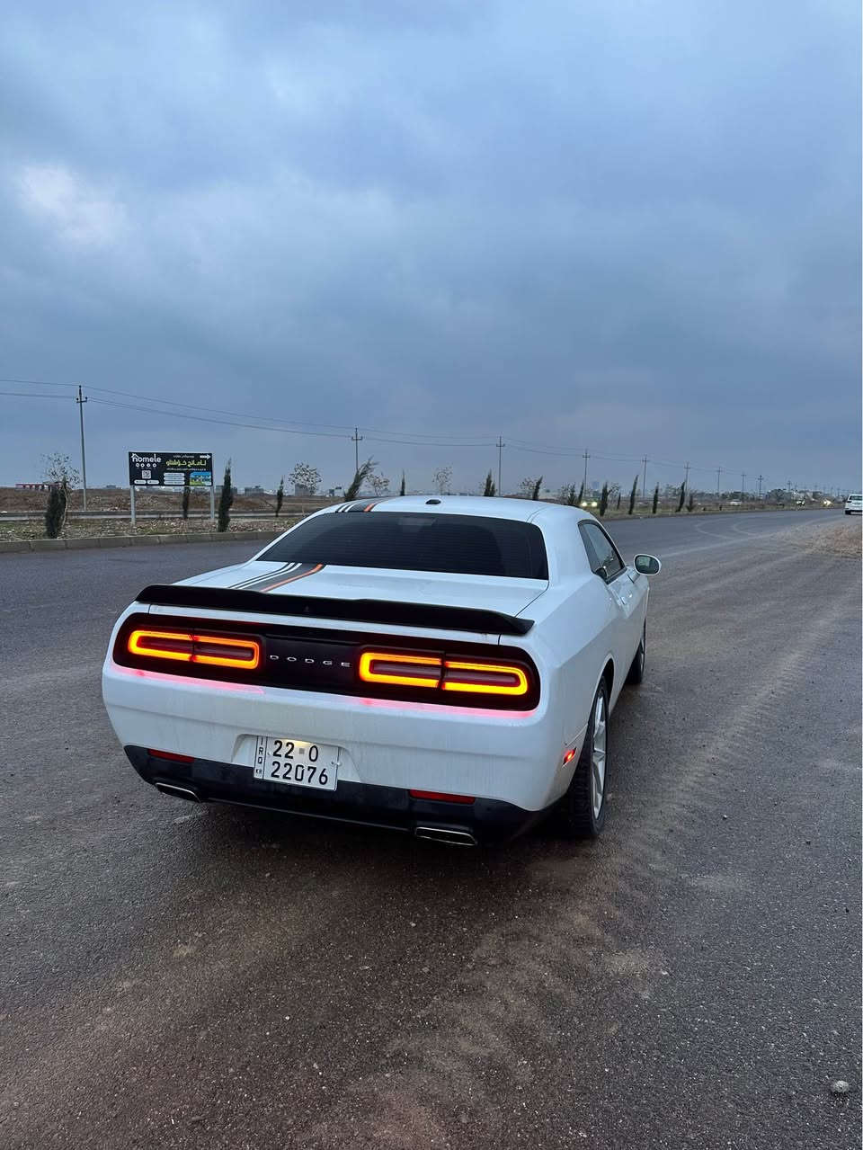 دۆج چاڵنجەر 2023 GT سەیارەکە ٢ پارچەی هەیە بۆنیت چامخ کەمێک ناوی گرتوە ئێرباگ سیستەم
گێر مەکینە کارەبایات ئەکسل بە شەرت 
سەماعە ALPINE 
کوشن srt
شاشە وەسەت
مۆدی sport 
دوو مۆد تراکشن sport/off
حەجمی مەکینە/V6/3.6
سەیارەکە 61km رۆیوە 
حساس
ژمارە مۆبایل(***********)(***********)
هەولێر
گۆڕینەوەش دەکەم أربيل, العراق
