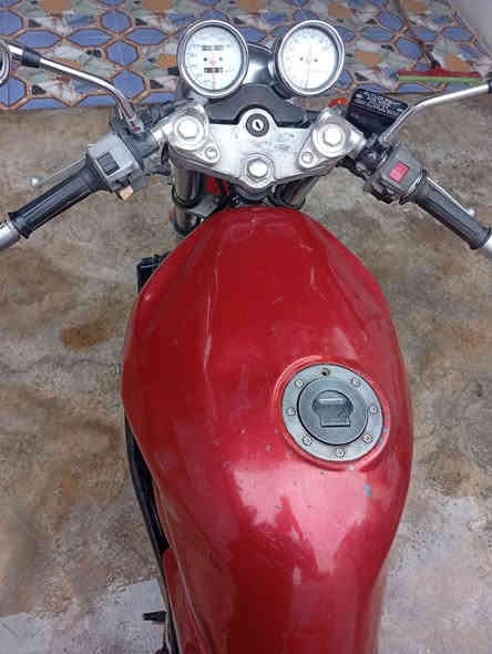 سلام عليكم بطح للبيع ربع دراجة نضيفة كلهة شغالة كلوبات اشاير كاملة دراجة بيهة صوت بل مكينة دراجة شغالة ترايك وين ماتريد سعر 400 وبيهة مجال او مراوس بيراني مكان ديالى شهربان الستفسار تصل ***********
